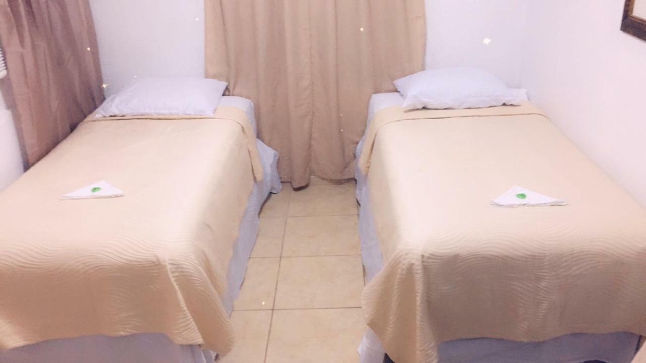 Sabana Grande Great Savannah Guesthouse מראה חיצוני תמונה